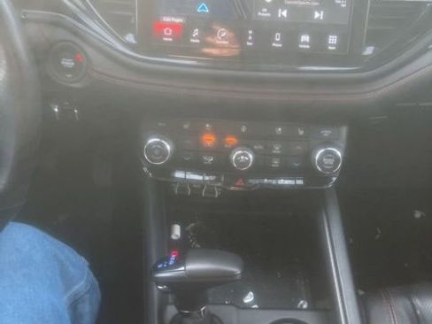 Used 2024 Dodge Durango GT image 8