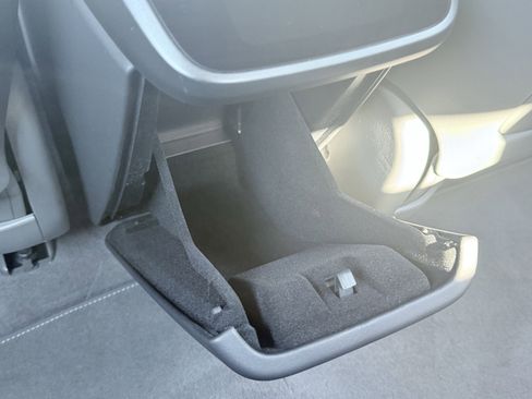 Used 2025 Lucid Air Touring image 57