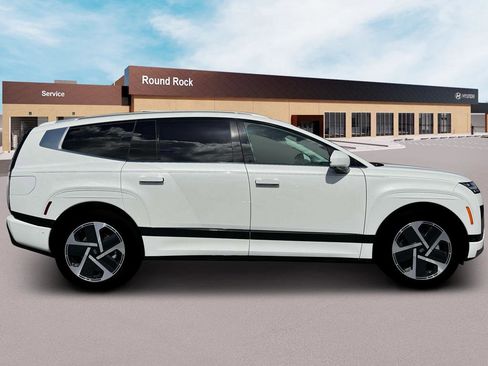 New 2026 Hyundai Ioniq 9 Calligraphy image 9