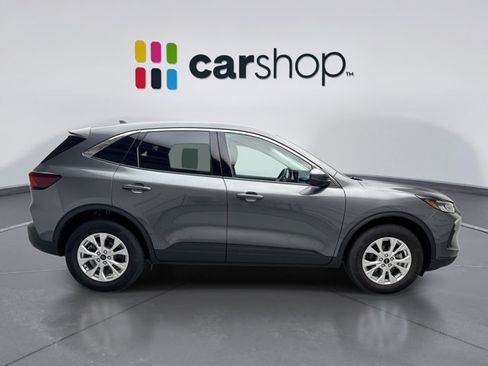 Used 2023 Ford Escape Active w/ Tech Pack #2 AWD/4WD image 6