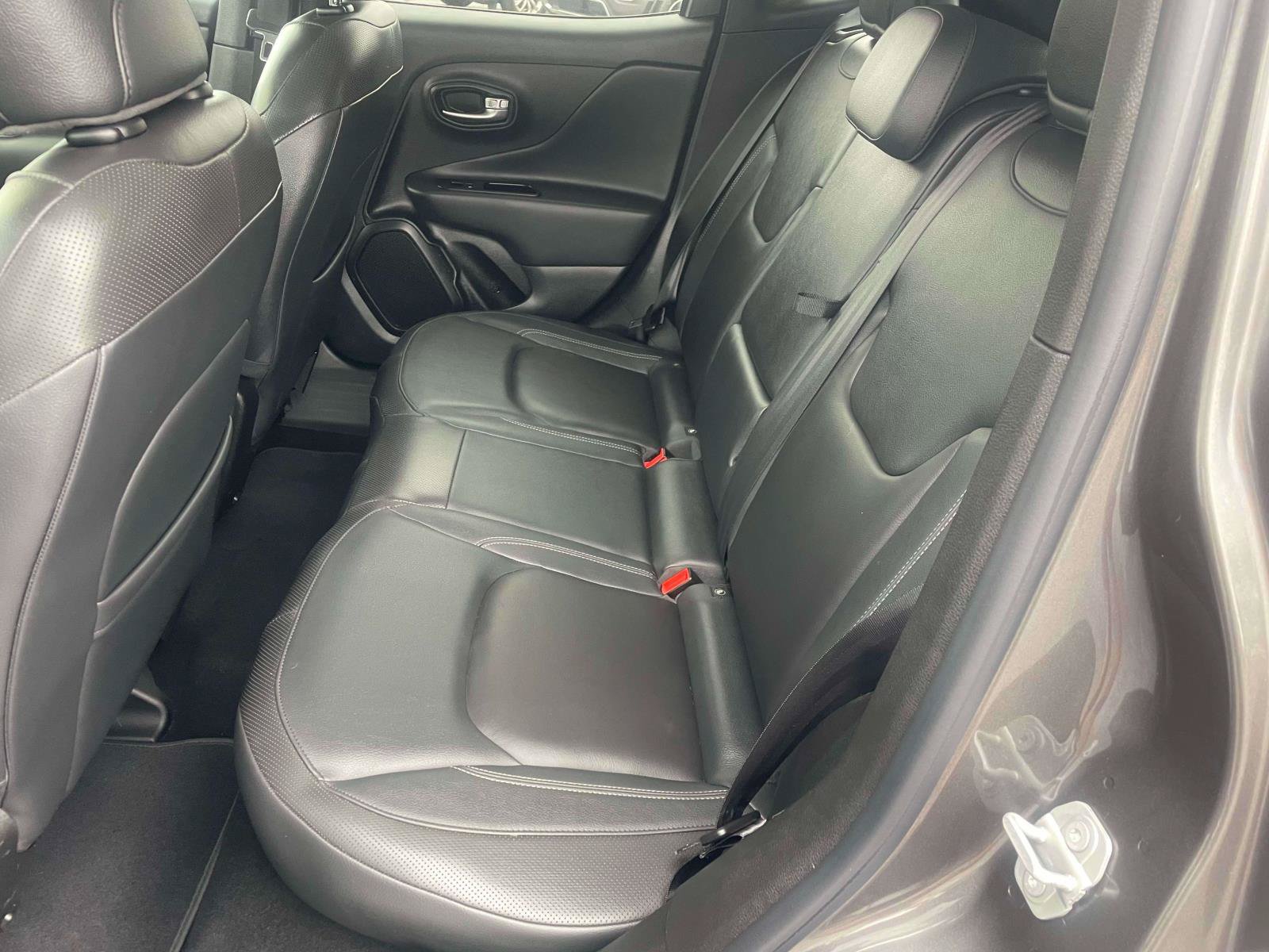 Used 2021 Jeep Renegade Limited AWD/4WD image 15