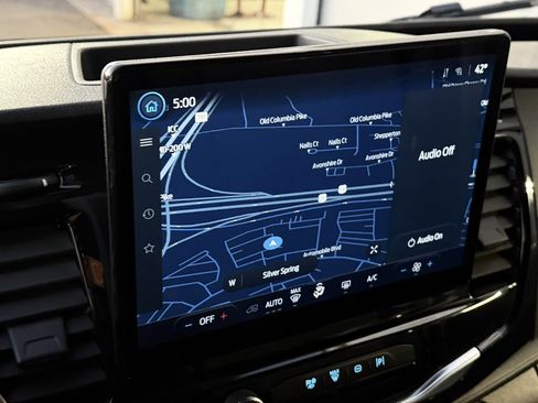 Used 2024 Ford Transit 350 XLT image 26