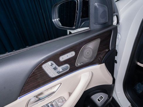Certified 2024 Mercedes-Benz GLS 450 4MATIC image 11