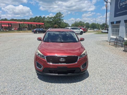 Used 2018 Kia Sorento AWD image 8