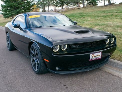Used 2017 Dodge Challenger T/A image 8