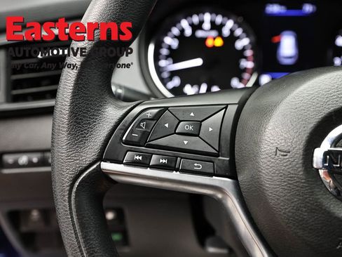 Used 2019 Nissan Rogue S image 15