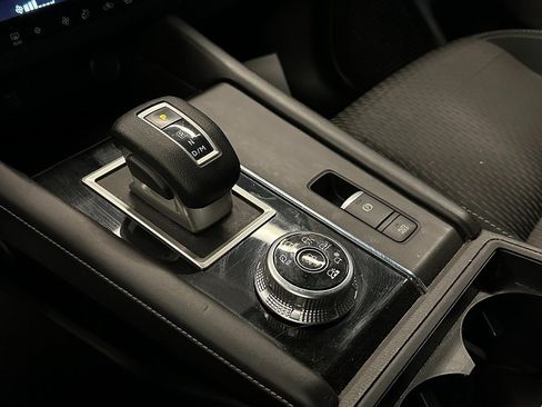 Used 2022 Mitsubishi Outlander ES image 15