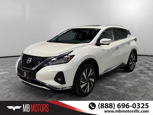 Used 2024 Nissan Murano SL image 10