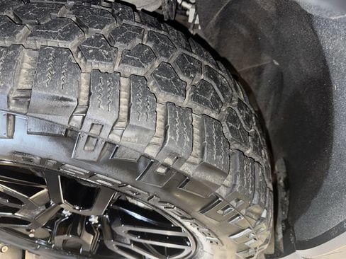 Used 2020 GMC Sierra 1500 Elevation w/ Elevation Value Package image 11