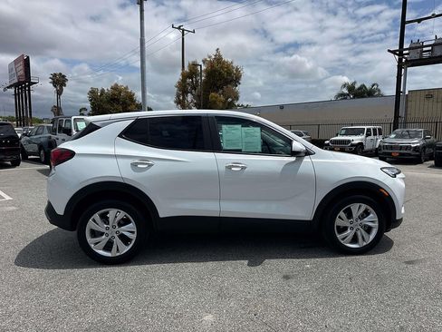 Used 2025 Buick Encore GX Preferred FWD image 2