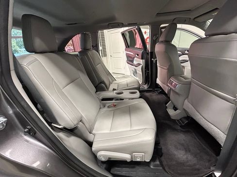 Used 2015 Toyota Highlander XLE AWD/4WD image 50
