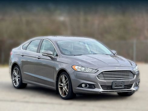Used 2013 Ford Fusion Titanium image 1