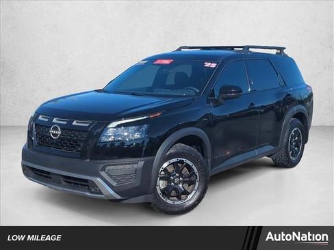 Used 2025 Nissan Pathfinder Rock Creek image 1