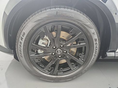 Used 2024 Nissan Ariya FWD image 28