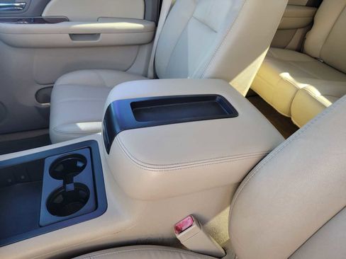 Used 2009 Chevrolet Silverado 1500 LTZ w/ White Diamond Edition image 16