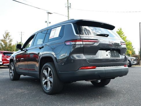 Used 2023 Jeep Grand Cherokee L Limited w/ Luxury Tech Group II AWD/4WD image 8