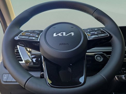 New 2026 Kia Seltos S FWD image 37