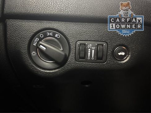 Used 2022 Chrysler 300 Touring image 22