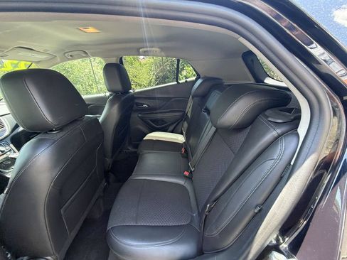 Used 2022 Buick Encore Preferred w/ Safety Package AWD/4WD image 21