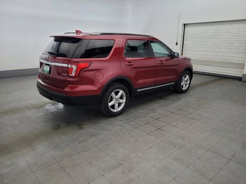 Used 2016 Ford Explorer XLT w/ Equipment Group 202A AWD/4WD image 10