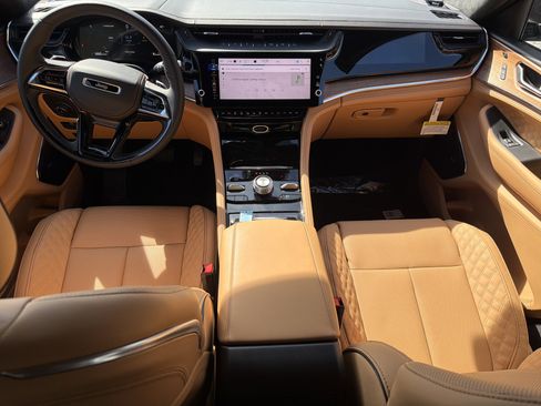 New 2026 Jeep Grand Cherokee L Summit image 13