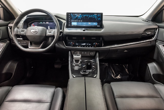 Used 2026 Nissan Rogue SL AWD/4WD image 31