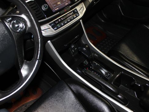 Used 2013 Honda Accord EX-L image 17