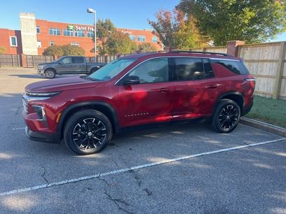 Used 2025 Chevrolet Traverse LT w/ Sun and Wheel Package