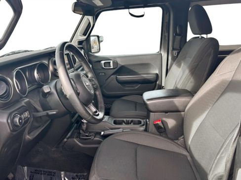 Used 2020 Jeep Wrangler Sport image 17