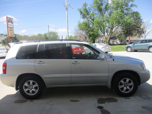 Used 2003 Toyota Highlander Limited FWD image 2