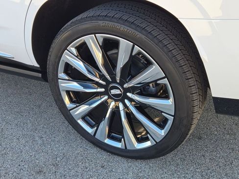 New 2026 Cadillac Escalade Luxury w/ Touring Package image 21