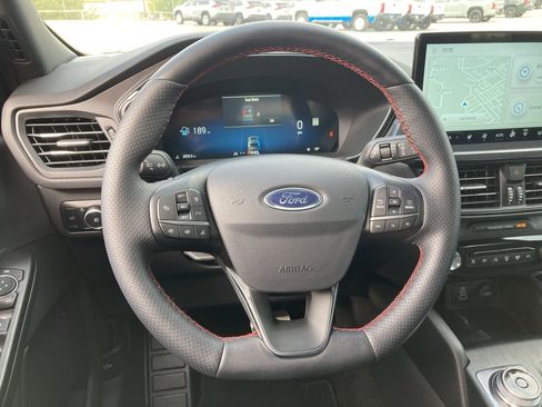 Used 2024 Ford Escape ST-Line Elite w/ Premium Technology Package image 11