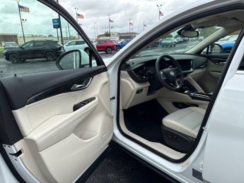 Used 2023 Buick Envision Preferred image 13