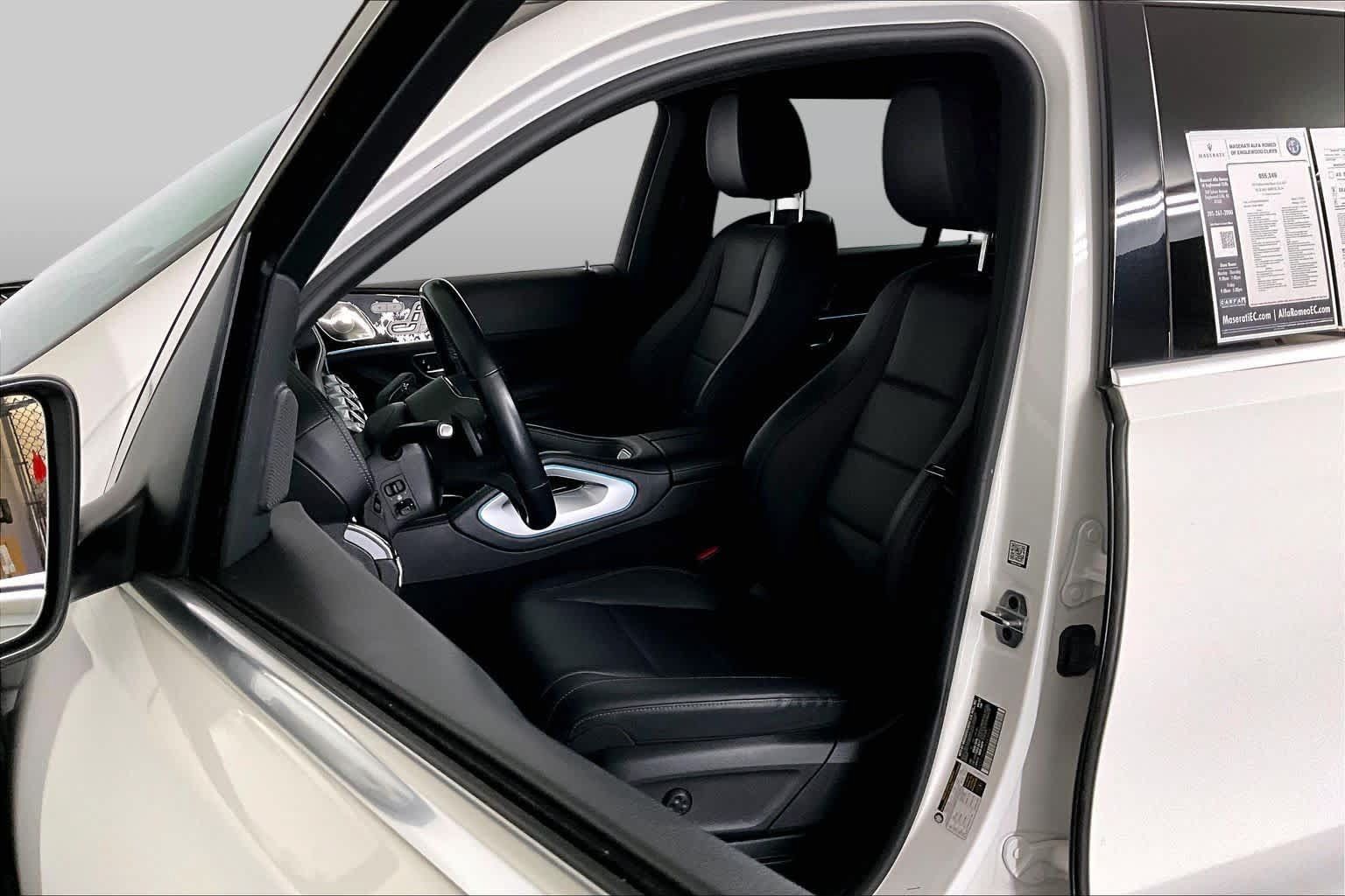 Used 2023 Mercedes-Benz GLS 450 4MATIC image 9