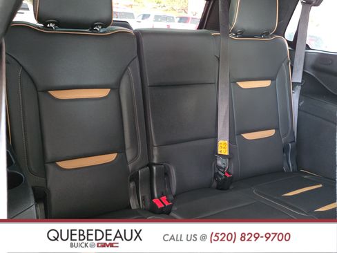 Used 2021 GMC Yukon AT4 AWD/4WD image 30