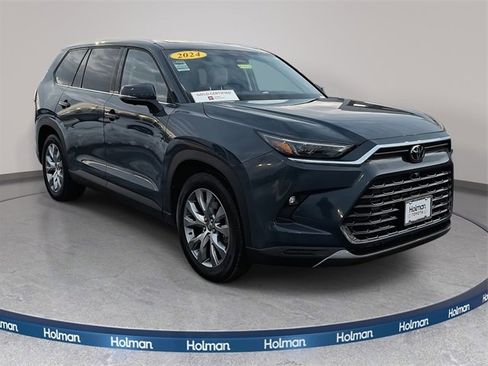 Certified 2024 Toyota Grand Highlander Limited image 3