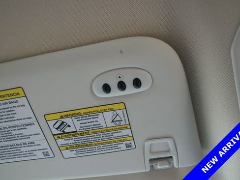 Used 2017 Ford Escape Titanium image 23