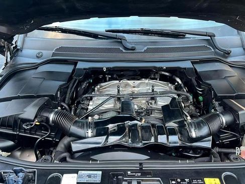 Used 2016 Land Rover LR4 HSE image 16