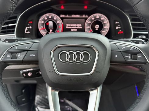 Used 2022 Audi Q7 3.0T Premium Plus w/ Premium Plus Package AWD/4WD image 20