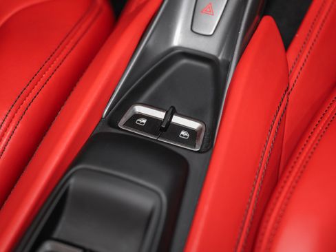 Used 2021 Ferrari F8 Tributo RWD image 41
