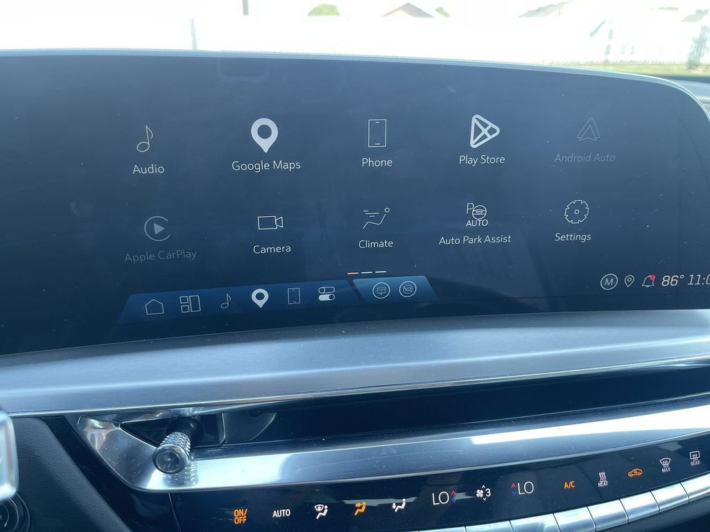 Certified 2024 Cadillac Lyriq Luxury AWD/4WD image 16