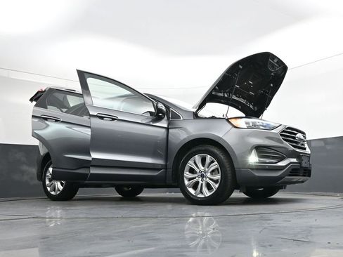 Used 2022 Ford Edge Titanium w/ Equipment Group 301A image 48