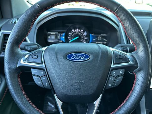 Used 2023 Ford Edge ST-Line image 23