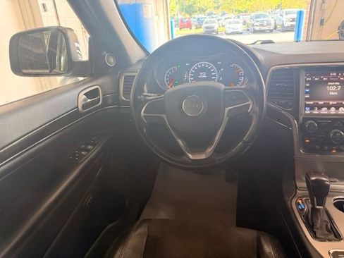 Used 2021 Jeep Grand Cherokee Limited AWD/4WD image 19