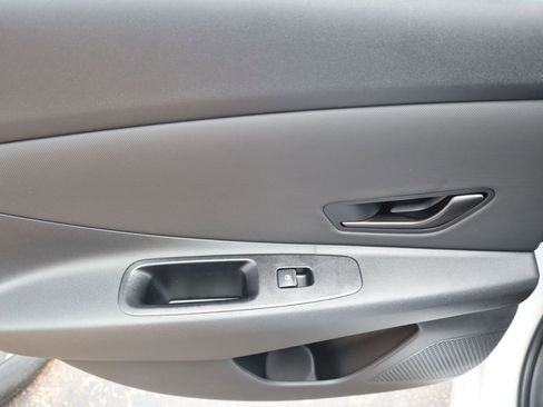 New 2025 Hyundai Elantra SEL image 21