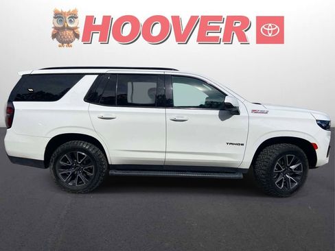 Used 2022 Chevrolet Tahoe Z71 w/ Luxury Package image 2