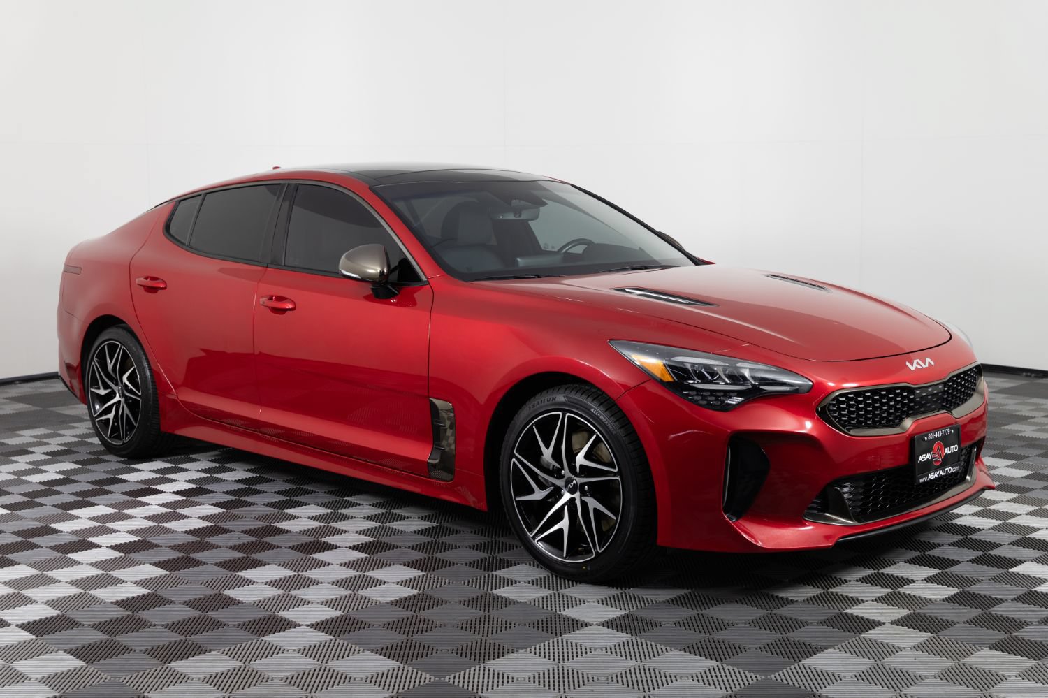 Used 2023 Kia Stinger GT-Line w/ Sun & Sound Package RWD image 10