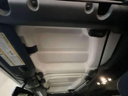 Used 2022 Jeep Wrangler Unlimited Sahara w/ Cold Weather Group image 22