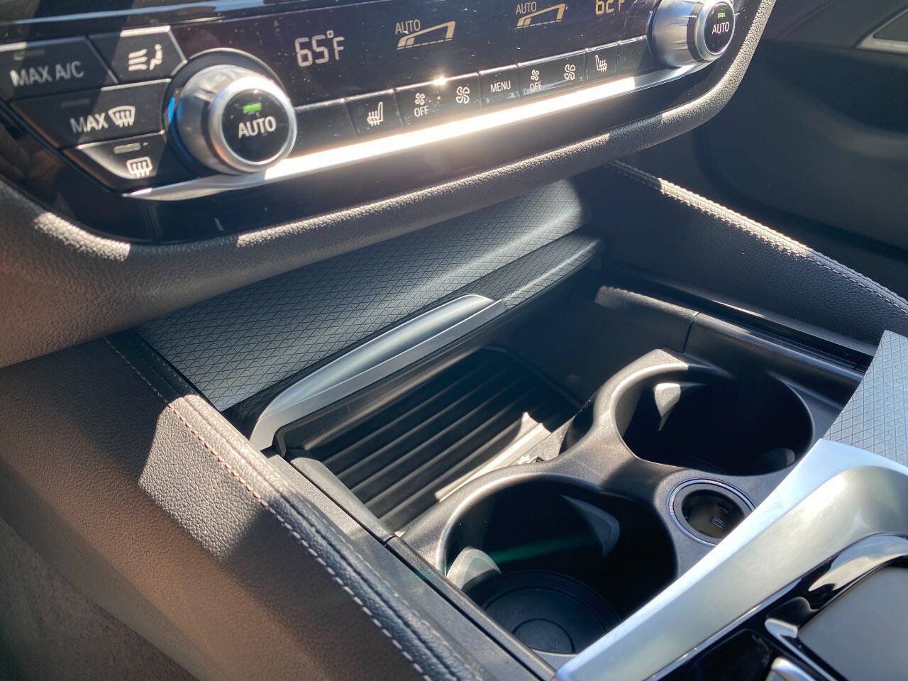 Used 2018 BMW 530i xDrive AWD/4WD image 17
