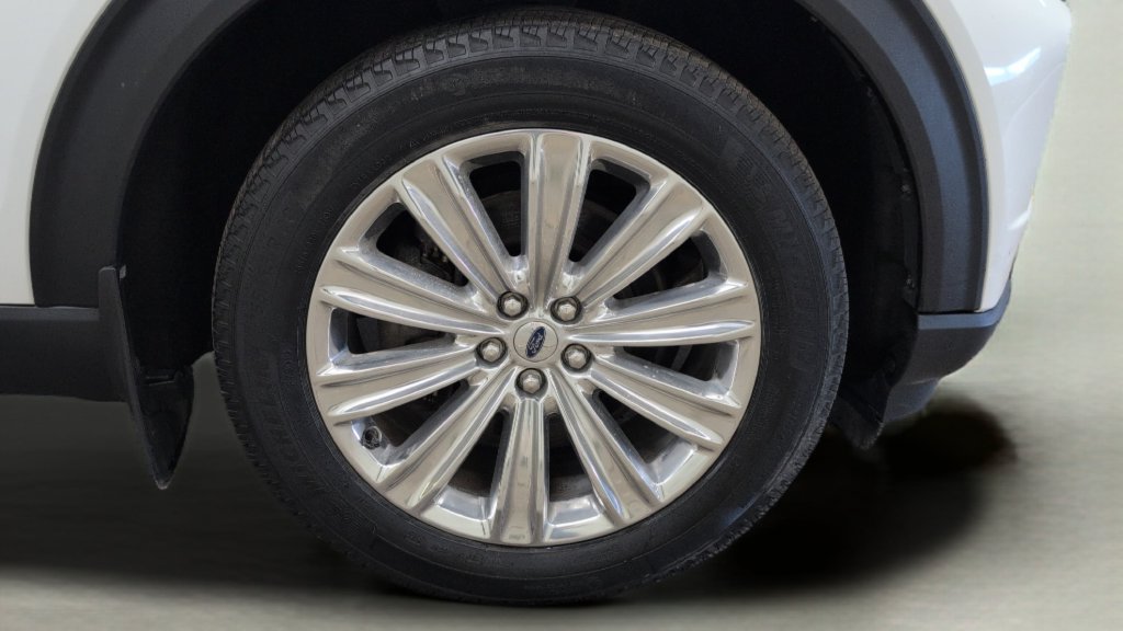 Used 2023 Ford Explorer Limited AWD/4WD image 31
